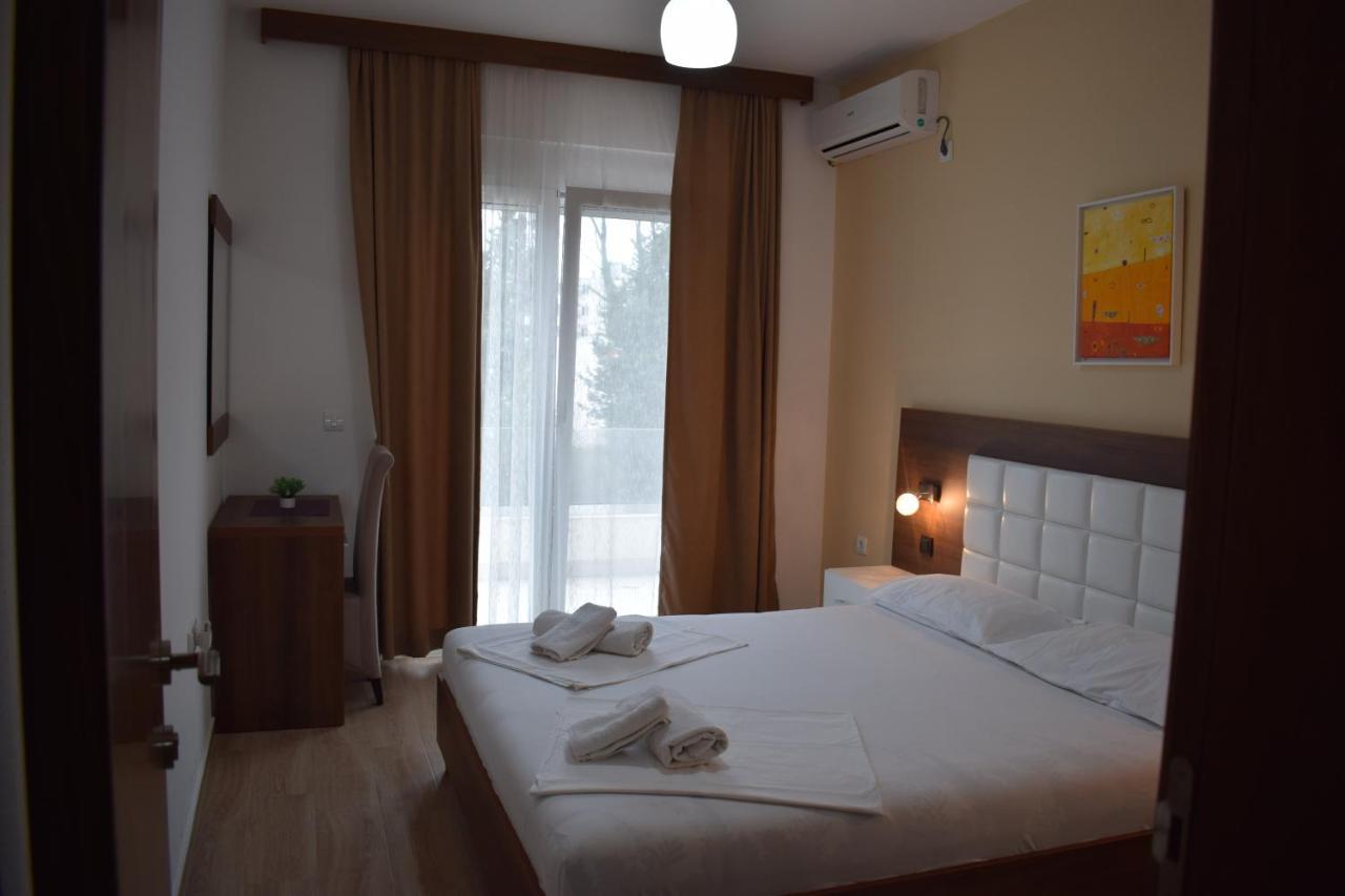 S&M Apartments Ulcinj Exterior photo